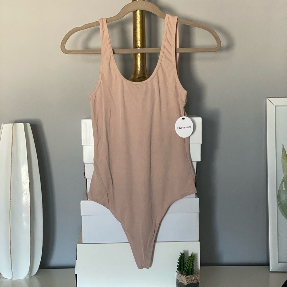 NWT Lulus Basics Bodysuit Nude Small